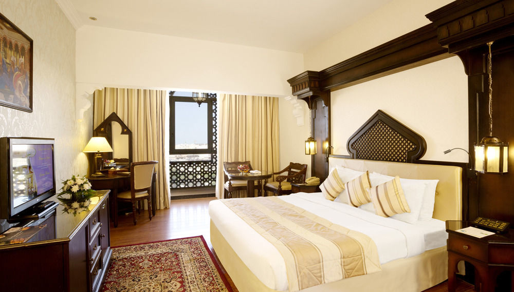 Arabian Courtyard Hotel & Spa Dubai Exterior foto